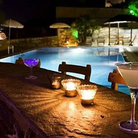 Lejlighedshotel Eden Park Páros