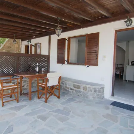 Paros Eden Park 아파트호텔 3*