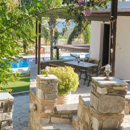 Aparthotel Eden Park Paro