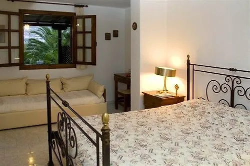 Lägenhetshotell Eden Park Páros